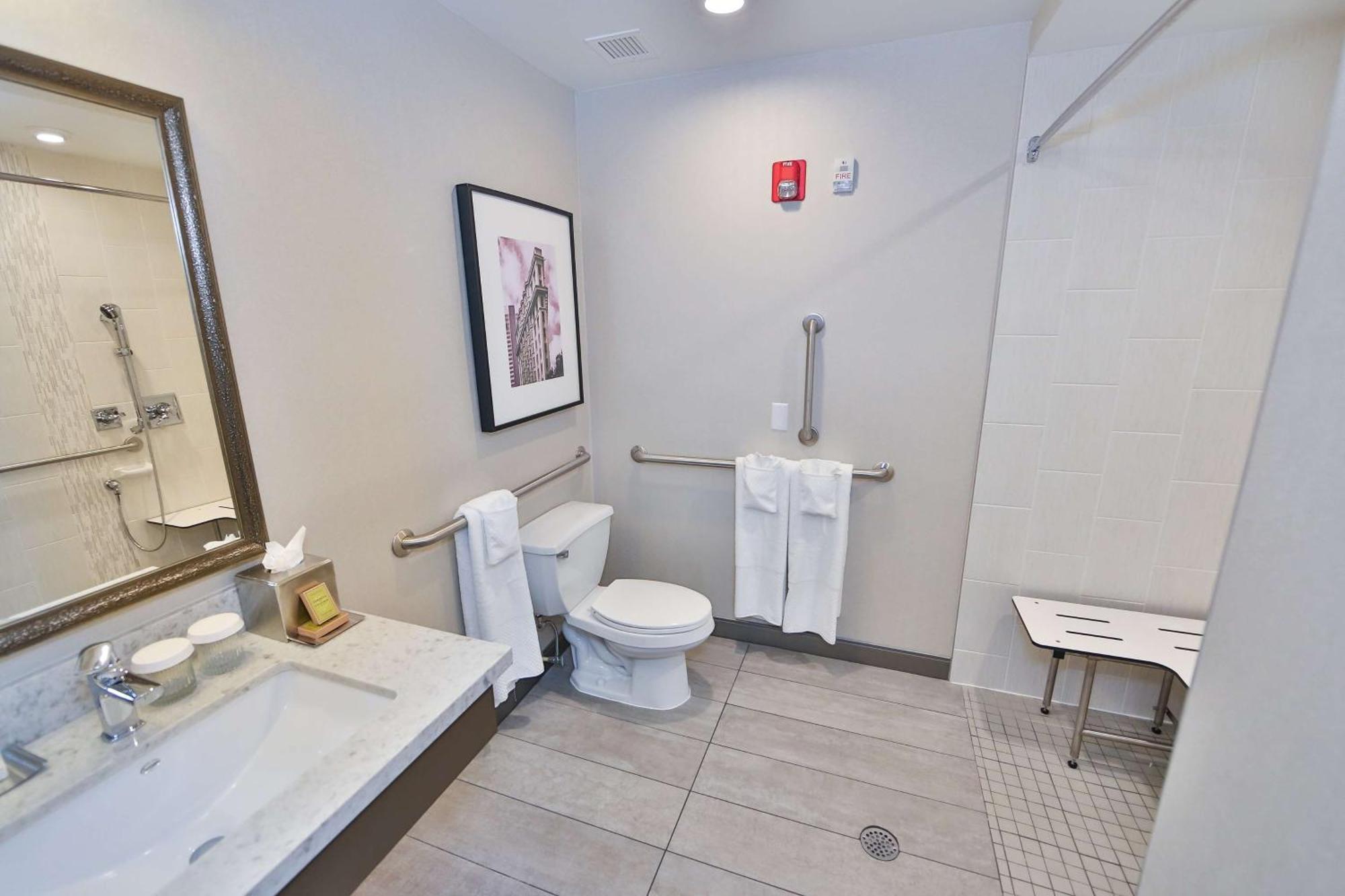 Hotel Doubletree By Hilton Atlanta Alpharetta-Windward Extérieur photo