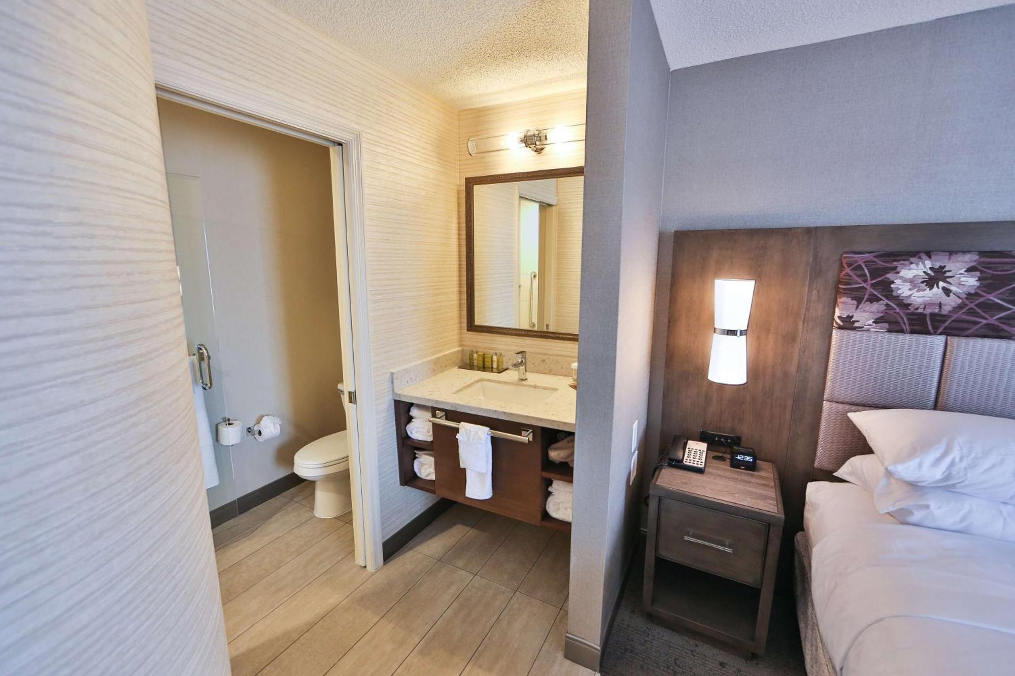 Hotel Doubletree By Hilton Atlanta Alpharetta-Windward Extérieur photo
